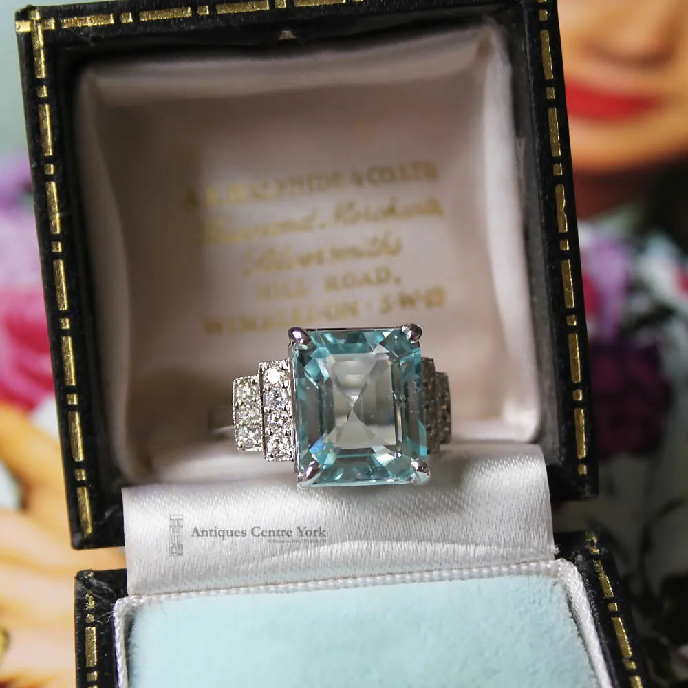 18ct White Gold "Deco Style" Aquamarine & Diamond Ring