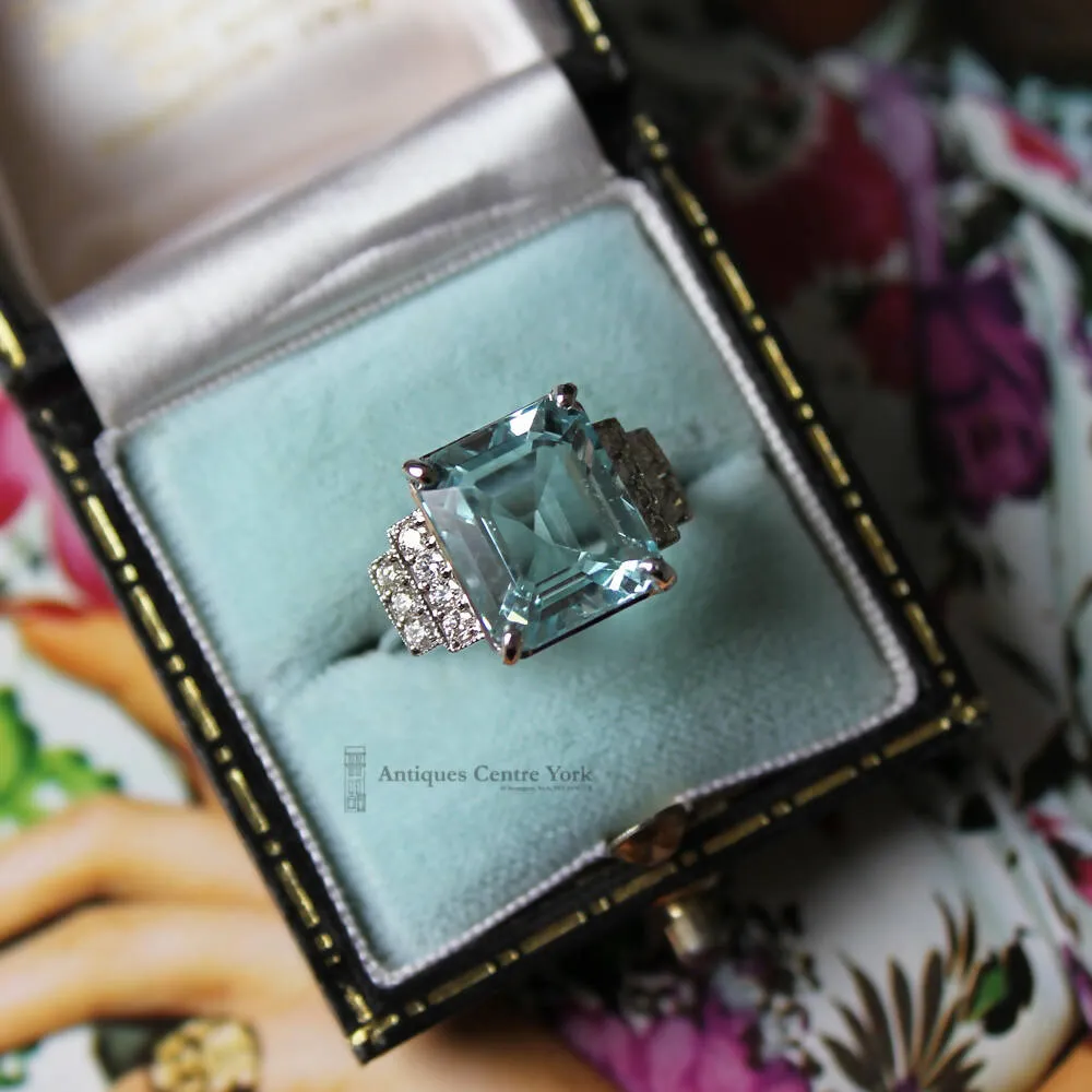 18ct White Gold "Deco Style" Aquamarine & Diamond Ring