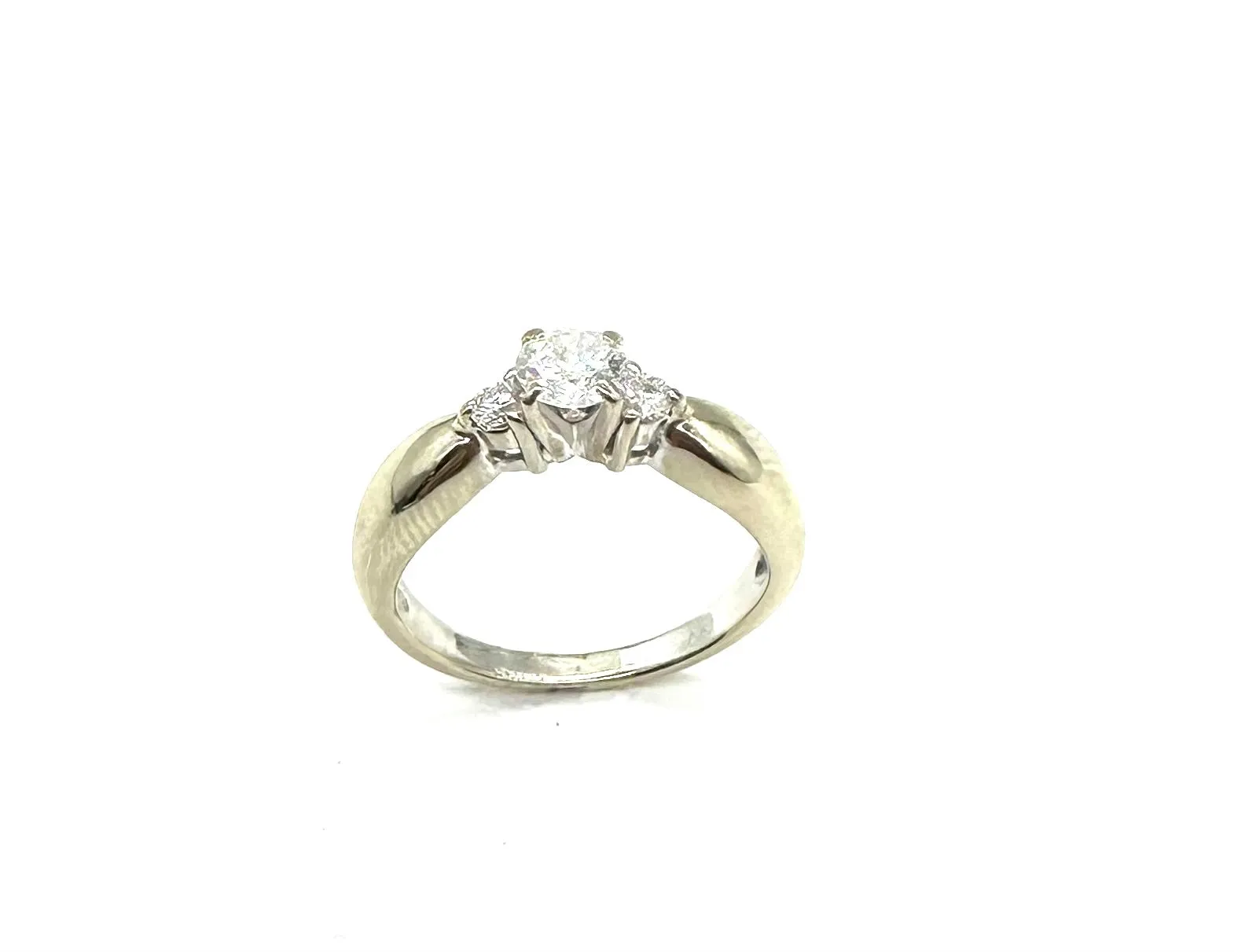 40 PTW Inline 3 Stone Diamond Ring