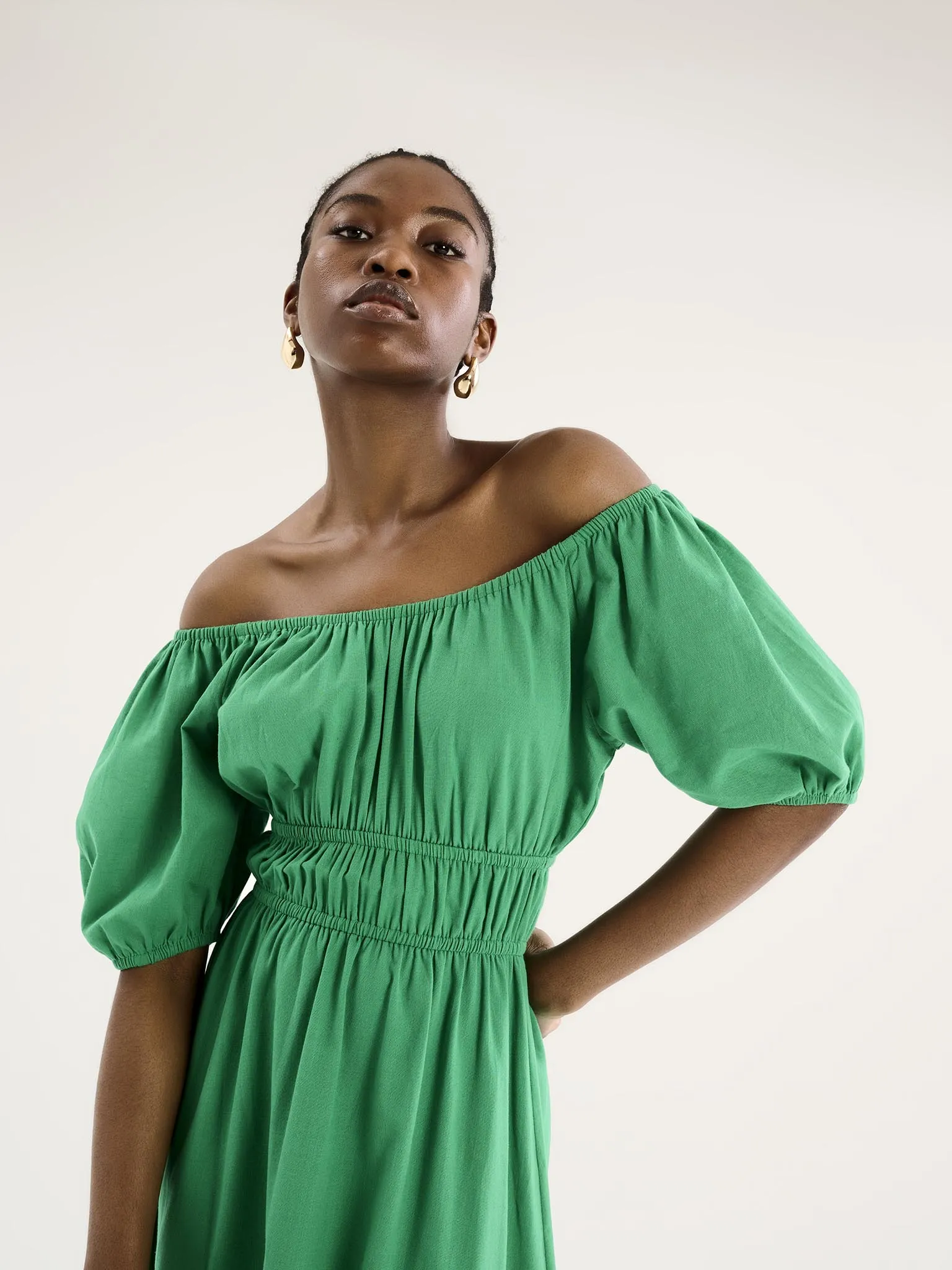 Arya Shirred Detail Round Neck Dress in Green