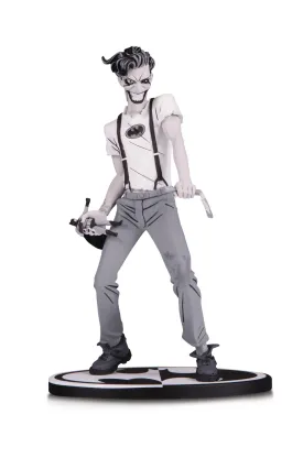 Batman Black & White - White Knight Joker statue