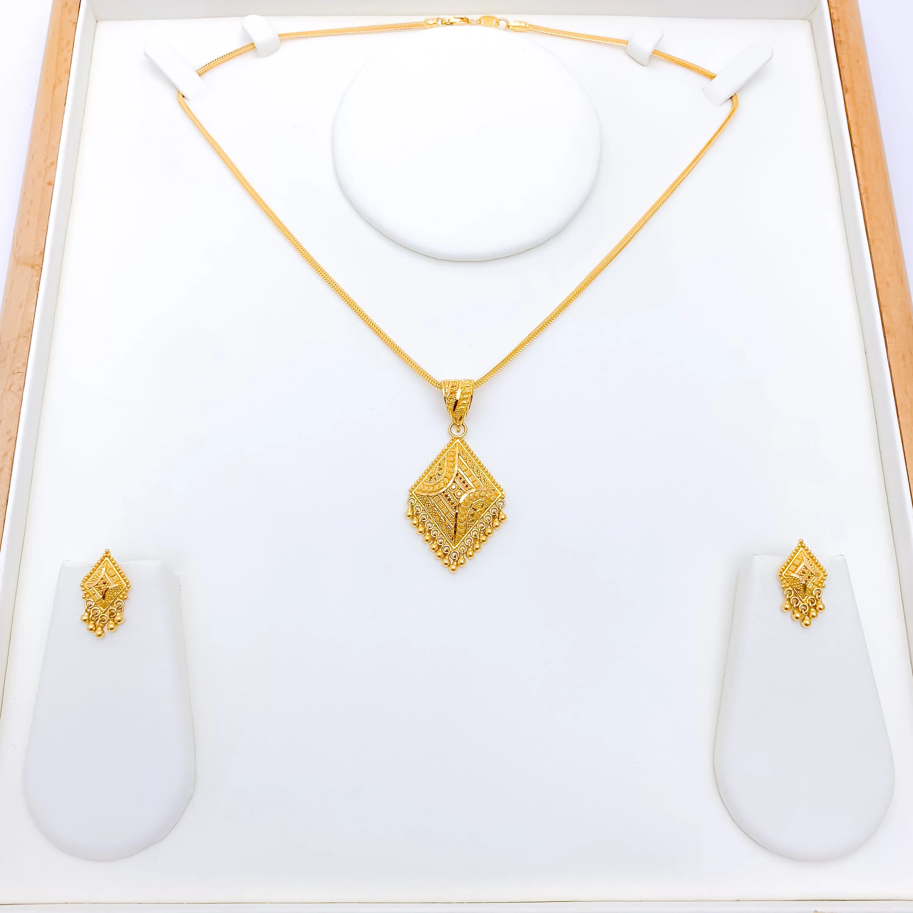 Beaded Drop Pendant Set