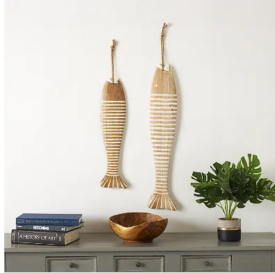 BROWN WOOD FISH WALL DECOR WITH WHITE STRIPES AND HANGING ROPE