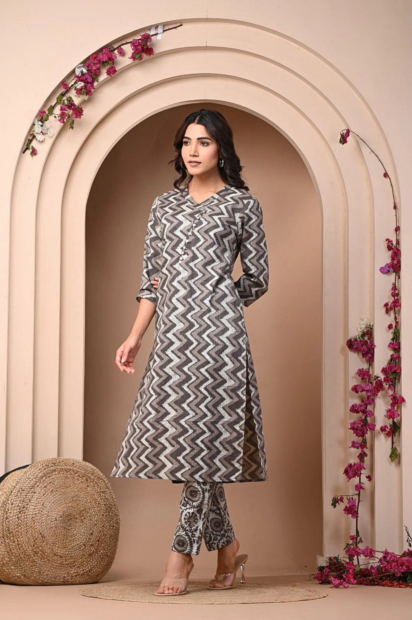 Elegant Zigzag Printed Kurti with Floral Pants