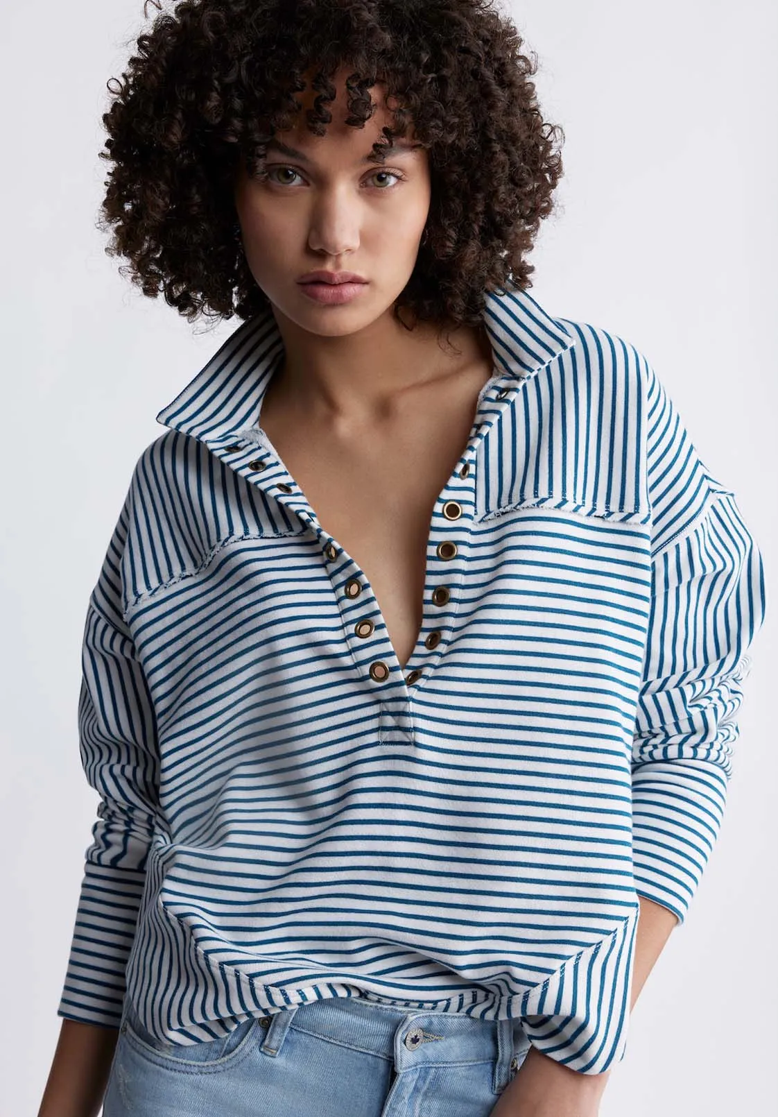 Ellowynne Women’s Striped Sweatshirt in White & Blue - KT0099P