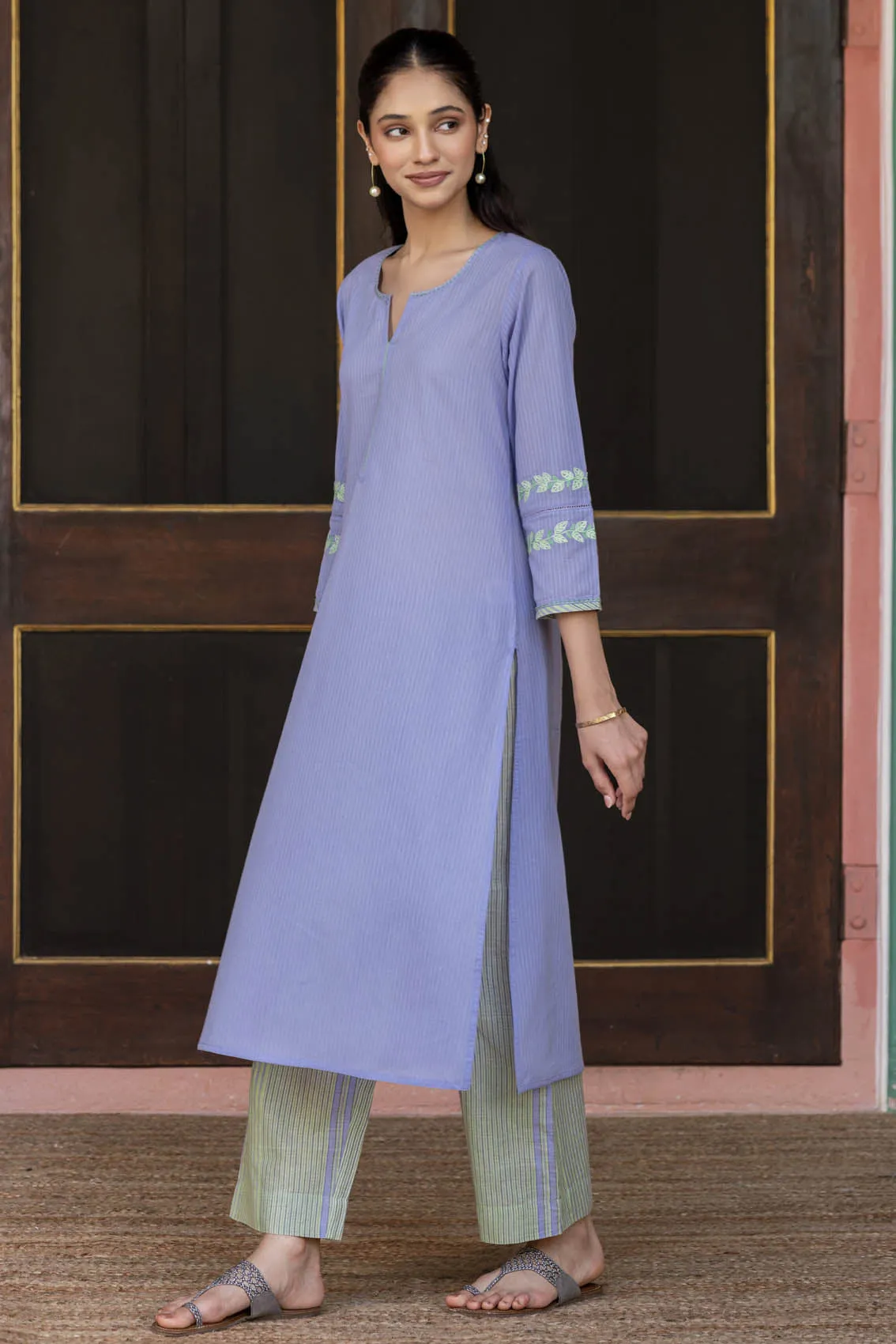 Lavender Aari Kurta