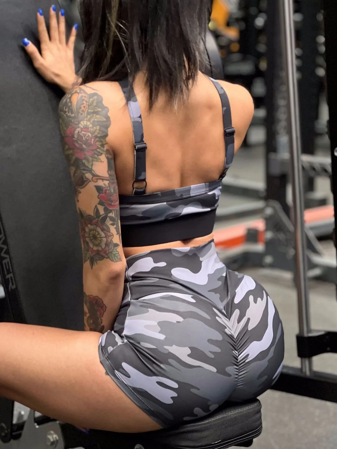 ZASUWA Female Camouflage Scrunch Bum Spandex Gym Booty Shorts